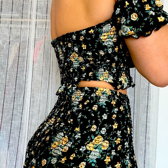 Skirt set (top+skirt) for summer from Sirens. Worn once - Picture 2 of 2